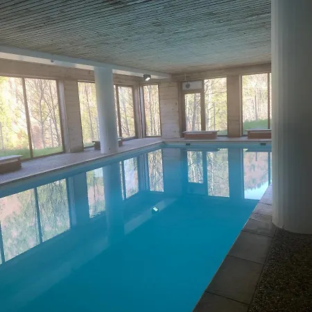 Apartment Avec Acces Piscine- Station- 4 Personnes *